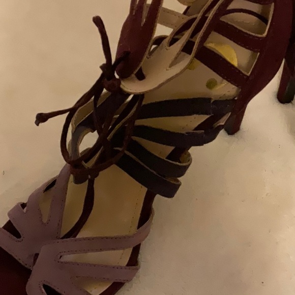 Charming Charlie Red and Pink Heels Strappy Elegant Design - Picture 3 of 9